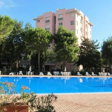 M456 - Marcelli, Comodo Trilocale In Con Piscina Apartamento Marcelli